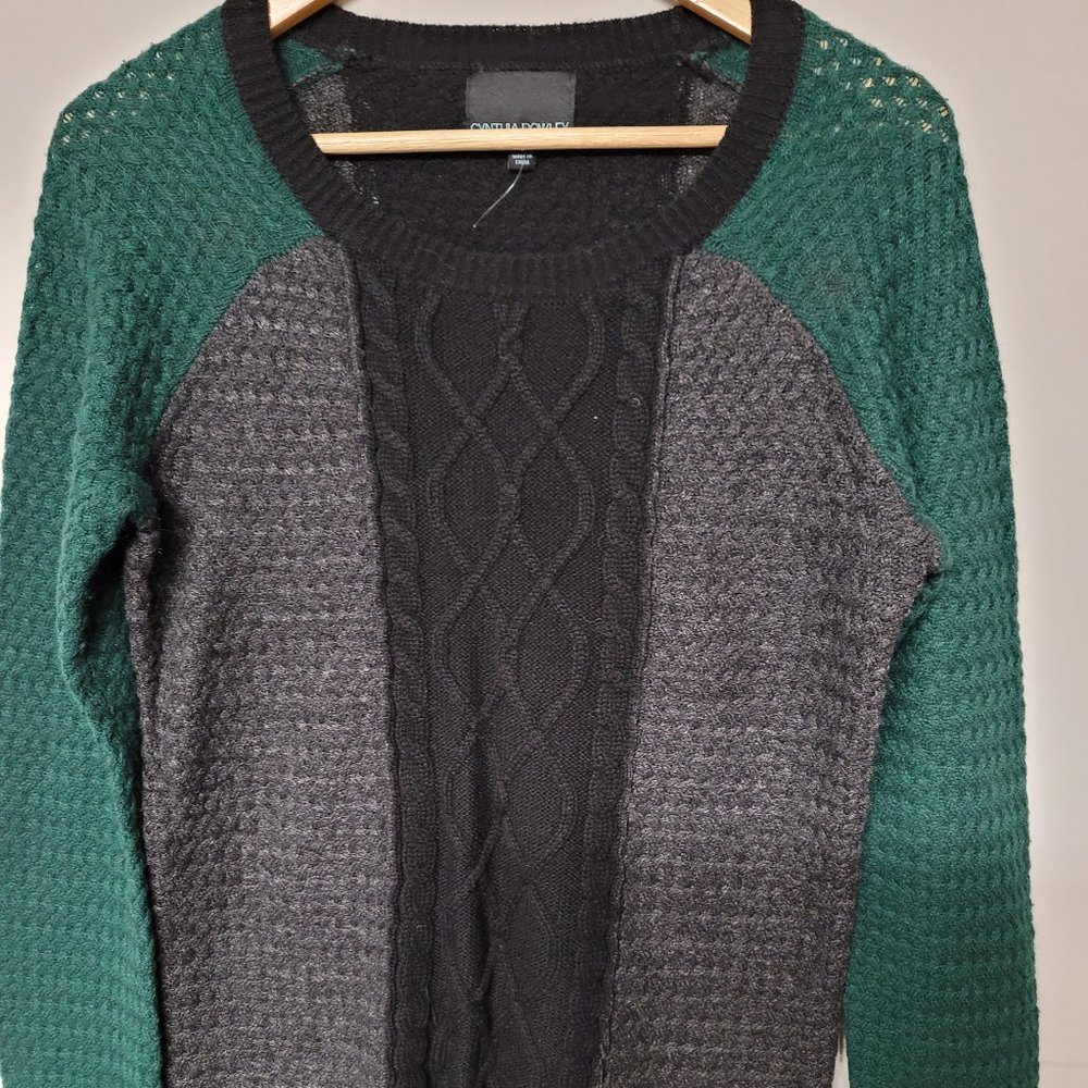 Cynthia Rowley Sweater for women size Large green, gray and black long sleeves